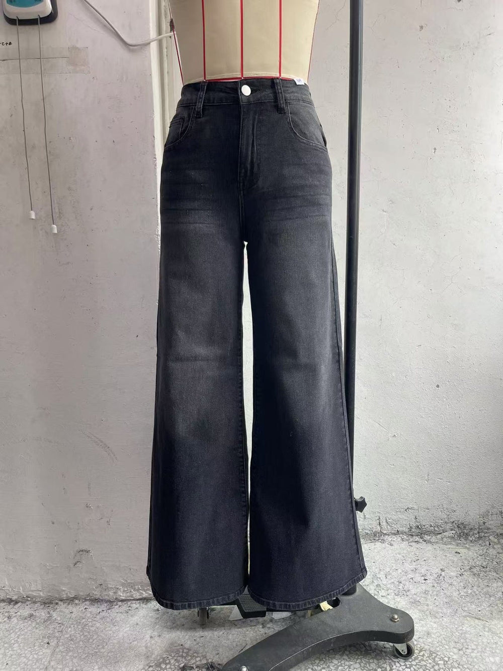 Dravora | Women's Baggy Wide Leg Jeans Dark Wash - Dark Blue - Image 2